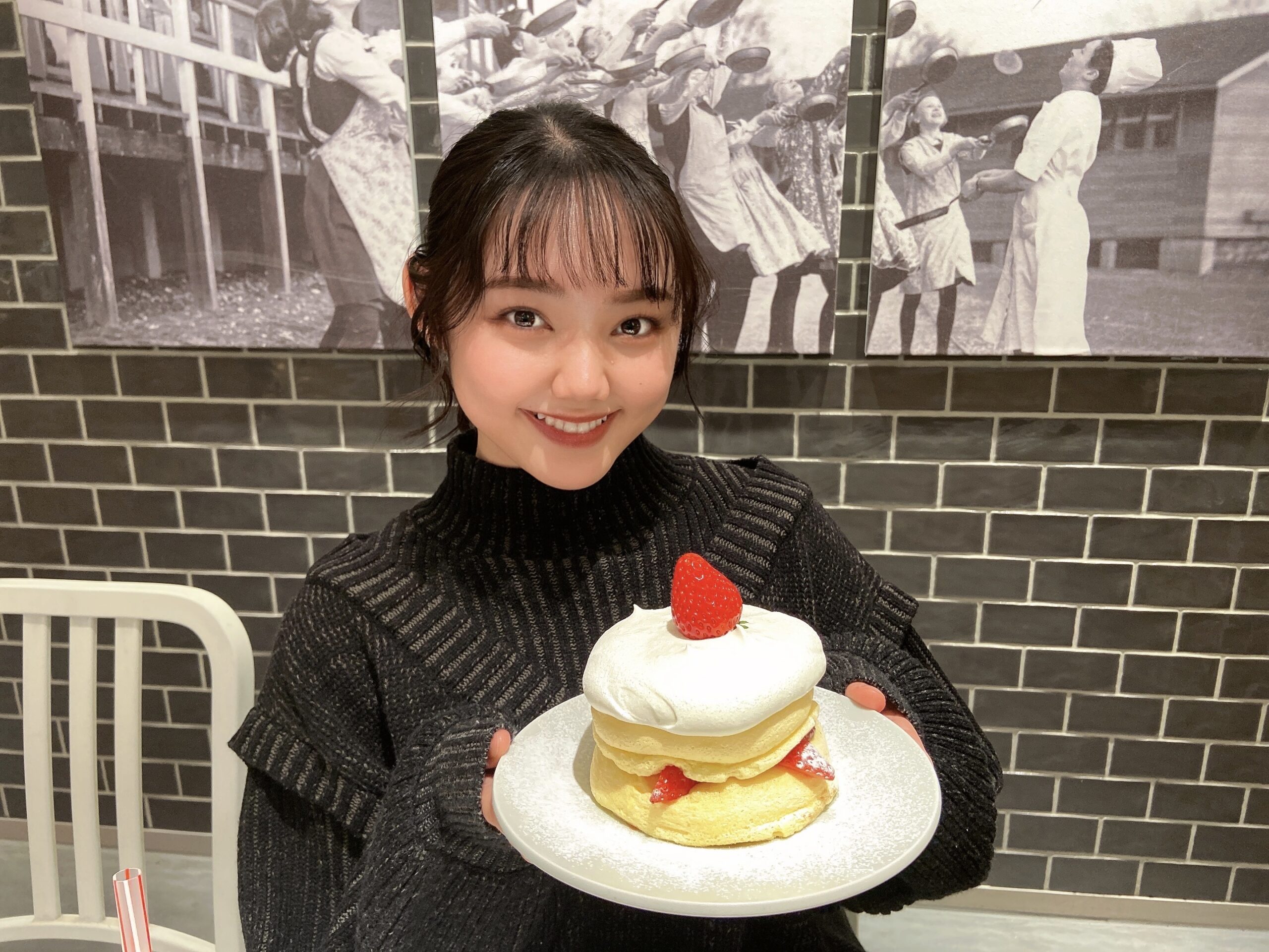 FLIPPER'S 梅田エスト店『食べる宝石ミガキイチゴの盛り付け体験付き